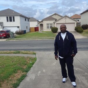 Meet your Posher, Perez